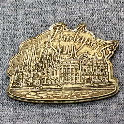 Магнит из бересты резной с золотом "Парламент" Будапешт