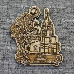 Магнит из бересты резной c золотом "Донской монастырь.Малый собор" 425 лет
